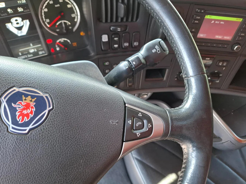 Tahač Scania R520 V8 / RETARDER / BOOGIE / FULL-AIR / ACC / LWDS / LEATHER / NAVI / XENON / FRIDGE / AUTOMATIC / EURO-6 / 2015: obrázek 17