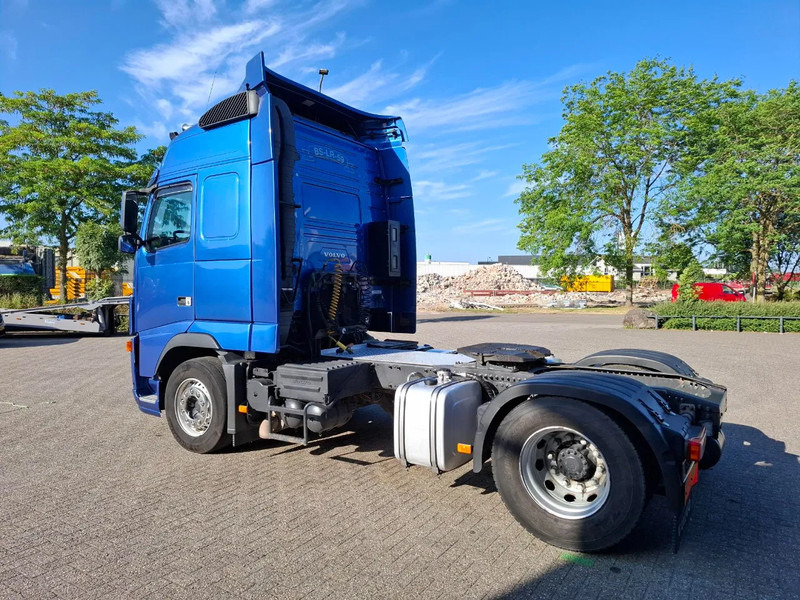 Volvo FH13-400 / HYDRAULICS / NL TRUCK / TUV:14-09-2025 / GLOBETROTTER / FRIGDE / AIRCO / AUTOMATIC / EURO-5 / 2006 - Tahač: obrázek 3 Volvo FH13-400 / HYDRAULICS / NL TRUCK / TUV:14-09-2025 / GLOBETROTTER / FRIGDE / AIRCO / AUTOMATIC / EURO-5 / 2006 - Tahač: obrázek 3
