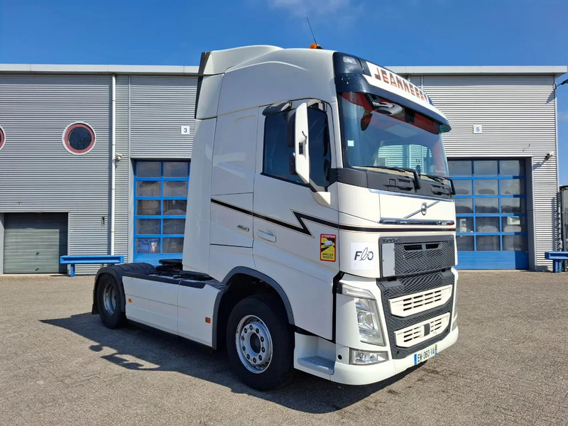 Volvo FH4-460 / VEB+ / DOUBLE TANK / FRIDGE / AUTOMATIC / EURO-6 / 2018 - Tahač: obrázek 2 Volvo FH4-460 / VEB+ / DOUBLE TANK / FRIDGE / AUTOMATIC / EURO-6 / 2018 - Tahač: obrázek 2
