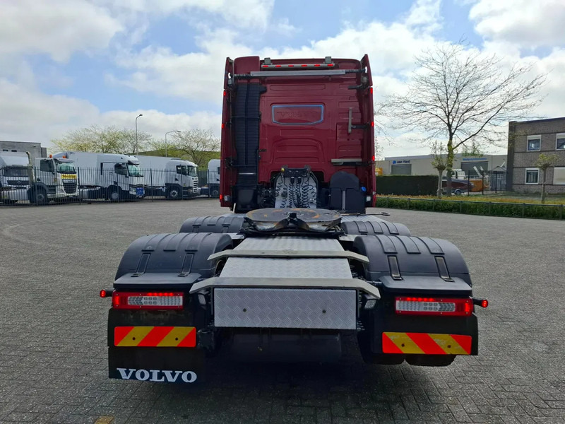 Volvo FH4-540 / 6X4 / BIG AXLE / HYDRAULICS / VEB+ / DYNAMIC STEERING / NAVI / ACC / LWDS / FULL-AIR / LEATHER / AUTOMATIC / EURO-6 / - Tahač: obrázek 4 Volvo FH4-540 / 6X4 / BIG AXLE / HYDRAULICS / VEB+ / DYNAMIC STEERING / NAVI / ACC / LWDS / FULL-AIR / LEATHER / AUTOMATIC / EURO-6 / - Tahač: obrázek 4
