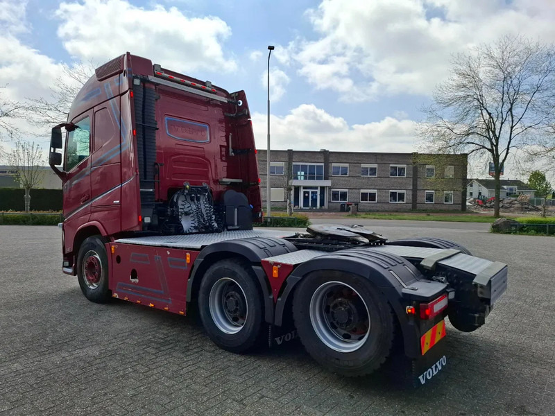 Volvo FH4-540 / 6X4 / BIG AXLE / HYDRAULICS / VEB+ / DYNAMIC STEERING / NAVI / ACC / LWDS / FULL-AIR / LEATHER / AUTOMATIC / EURO-6 / - Tahač: obrázek 3 Volvo FH4-540 / 6X4 / BIG AXLE / HYDRAULICS / VEB+ / DYNAMIC STEERING / NAVI / ACC / LWDS / FULL-AIR / LEATHER / AUTOMATIC / EURO-6 / - Tahač: obrázek 3