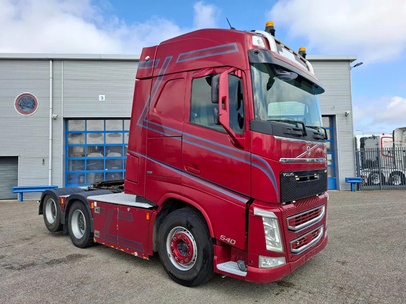 Volvo FH4-540 / 6X4 / BIG AXLE / HYDRAULICS / VEB+ / DYNAMIC STEERING / NAVI / ACC / LWDS / FULL-AIR / LEATHER / AUTOMATIC / EURO-6 / - Tahač: obrázek 2 Volvo FH4-540 / 6X4 / BIG AXLE / HYDRAULICS / VEB+ / DYNAMIC STEERING / NAVI / ACC / LWDS / FULL-AIR / LEATHER / AUTOMATIC / EURO-6 / - Tahač: obrázek 2