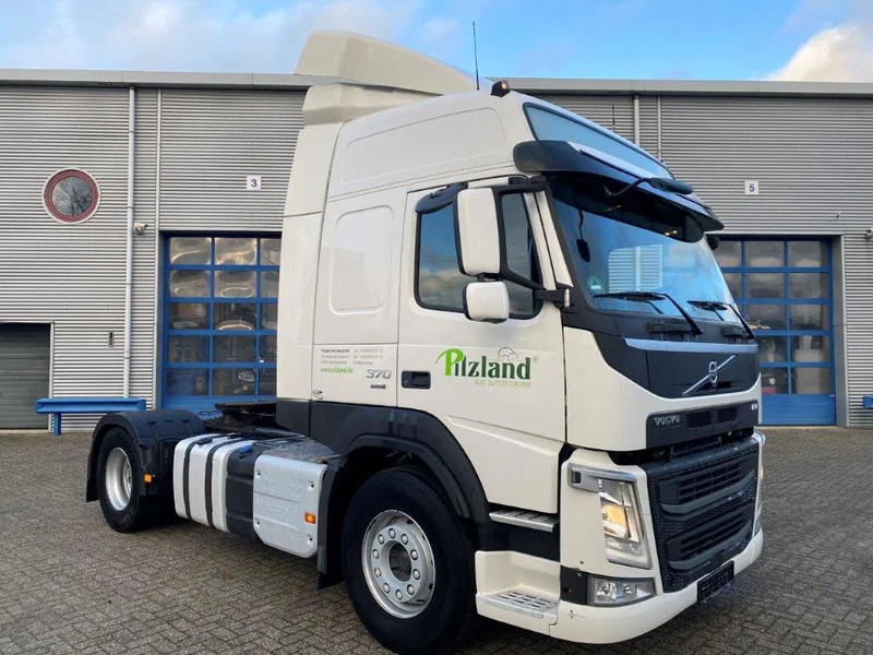 Volvo FM11-370 / GERMAN TRUCK / KB CHASSIS / VEB / ACC / LWDS / DOUBLE TANK / ONLY:763562 KM / AIRCO / AUTOMATIC / EURO-6 / 2018 - Tahač: obrázek 2 Volvo FM11-370 / GERMAN TRUCK / KB CHASSIS / VEB / ACC / LWDS / DOUBLE TANK / ONLY:763562 KM / AIRCO / AUTOMATIC / EURO-6 / 2018 - Tahač: obrázek 2