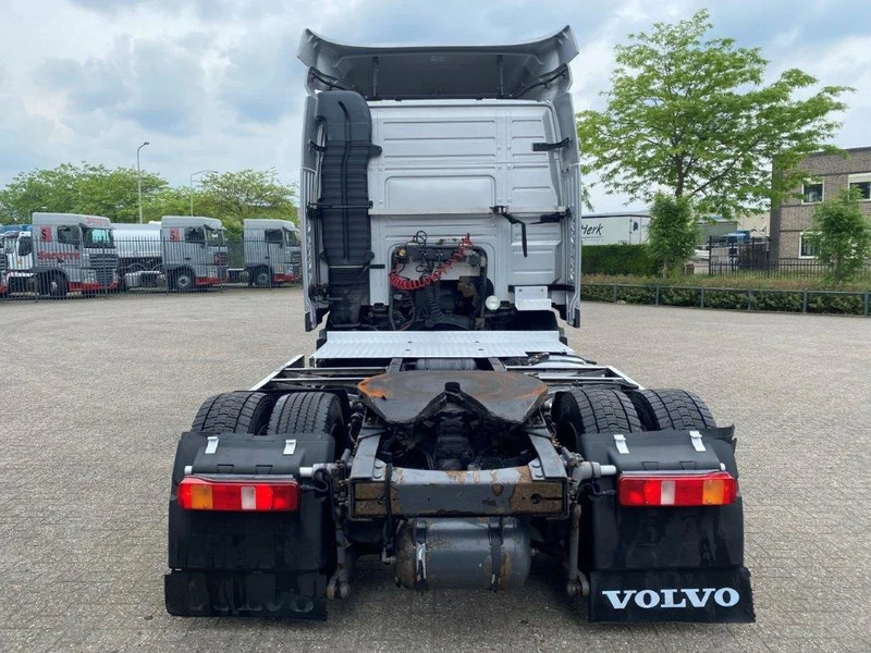 Volvo FM9-300 / MEGA / FULL-AIR / XENON / ONLY:372618KM / MANUAL / EURO-3 / 2004 - Tahač: obrázek 4 Volvo FM9-300 / MEGA / FULL-AIR / XENON / ONLY:372618KM / MANUAL / EURO-3 / 2004 - Tahač: obrázek 4
