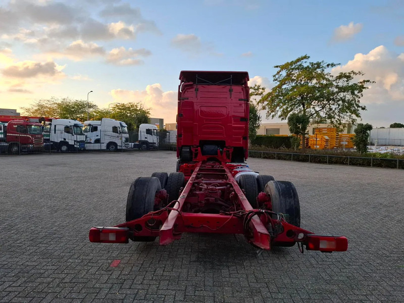 Volvo FH16-750 / BIG AXLE / VEB+ / ONLY:679711 KM / TECHNICAL 70TON / 9TON FRONT AXLE / INLINER / FULL-AIR / AUTOMATIC / EURO-6 / 2018 - Podvozek s kabinou: obrázek 4 Volvo FH16-750 / BIG AXLE / VEB+ / ONLY:679711 KM / TECHNICAL 70TON / 9TON FRONT AXLE / INLINER / FULL-AIR / AUTOMATIC / EURO-6 / 2018 - Podvozek s kabinou: obrázek 4