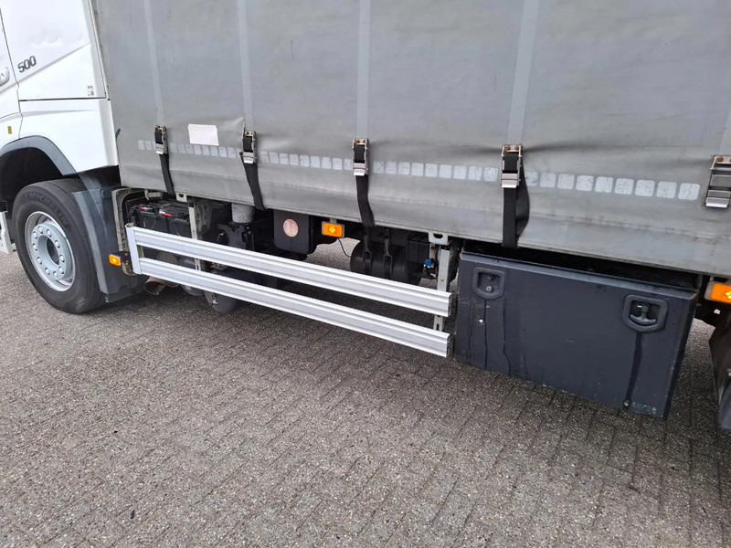 Volvo FH4-500 / I-PARKCOOL / LIFT+LENKACHSE / SMART TACHO / CURTAIN SAILS / AUTOMATIC / EURO-6 / 2016 leasing Volvo FH4-500 / I-PARKCOOL / LIFT+LENKACHSE / SMART TACHO / CURTAIN SAILS / AUTOMATIC / EURO-6 / 2016: obrázek 11 Volvo FH4-500 / I-PARKCOOL / LIFT+LENKACHSE / SMART TACHO / CURTAIN SAILS / AUTOMATIC / EURO-6 / 2016 leasing Volvo FH4-500 / I-PARKCOOL / LIFT+LENKACHSE / SMART TACHO / CURTAIN SAILS / AUTOMATIC / EURO-6 / 2016: obrázek 11