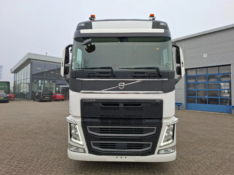 Volvo FH4-500 / I-PARKCOOL / LIFT+LENKACHSE / SMART TACHO / CURTAIN SAILS / AUTOMATIC / EURO-6 / 2016 leasing Volvo FH4-500 / I-PARKCOOL / LIFT+LENKACHSE / SMART TACHO / CURTAIN SAILS / AUTOMATIC / EURO-6 / 2016: obrázek 9 Volvo FH4-500 / I-PARKCOOL / LIFT+LENKACHSE / SMART TACHO / CURTAIN SAILS / AUTOMATIC / EURO-6 / 2016 leasing Volvo FH4-500 / I-PARKCOOL / LIFT+LENKACHSE / SMART TACHO / CURTAIN SAILS / AUTOMATIC / EURO-6 / 2016: obrázek 9