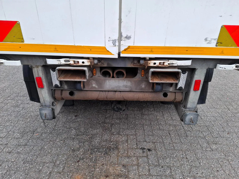 Volvo FH4-500 / I-PARKCOOL / LIFT+LENKACHSE / SMART TACHO / CURTAIN SAILS / AUTOMATIC / EURO-6 / 2016 leasing Volvo FH4-500 / I-PARKCOOL / LIFT+LENKACHSE / SMART TACHO / CURTAIN SAILS / AUTOMATIC / EURO-6 / 2016: obrázek 15 Volvo FH4-500 / I-PARKCOOL / LIFT+LENKACHSE / SMART TACHO / CURTAIN SAILS / AUTOMATIC / EURO-6 / 2016 leasing Volvo FH4-500 / I-PARKCOOL / LIFT+LENKACHSE / SMART TACHO / CURTAIN SAILS / AUTOMATIC / EURO-6 / 2016: obrázek 15