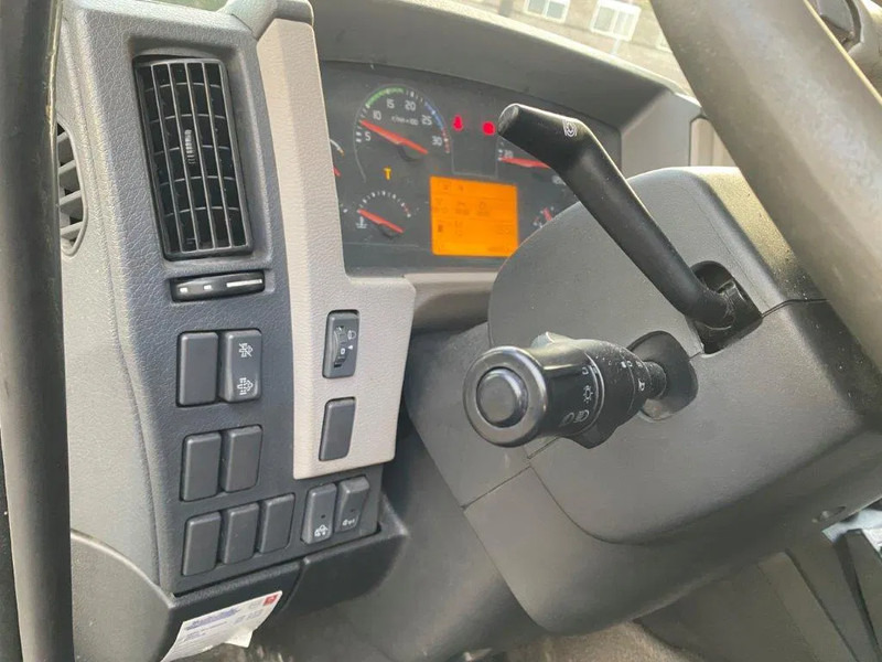 Skříňový nákladní auto Volvo FL5-210 / NL TRUCK / ONLY:495823 KM / PLATFORM 1500 KG / AUTOMATIC / EURO-6 / 2017: obrázek 16