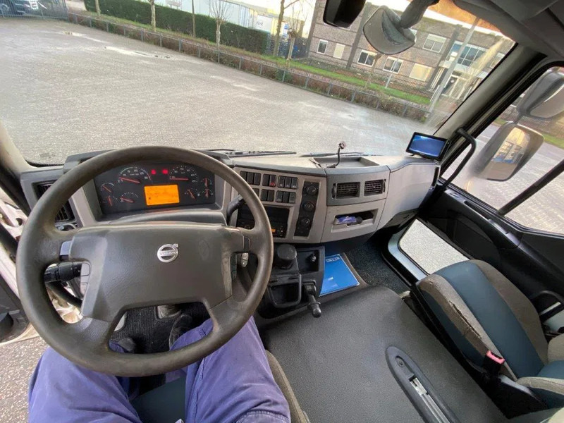 Skříňový nákladní auto Volvo FL5-210 / NL TRUCK / ONLY:495823 KM / PLATFORM 1500 KG / AUTOMATIC / EURO-6 / 2017: obrázek 15