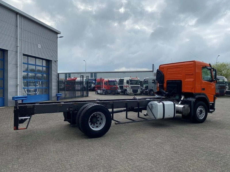 Volvo FM9-260 / HYDRAULICS / NL TRUCK / AUTOMATIC / EURO-3 / 2005 - Podvozek s kabinou: obrázek 5 Volvo FM9-260 / HYDRAULICS / NL TRUCK / AUTOMATIC / EURO-3 / 2005 - Podvozek s kabinou: obrázek 5