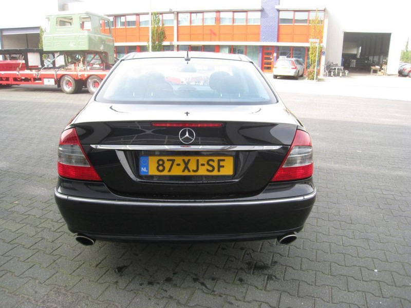 Mercedes-Benz E-Klasse 280 CDI, Sport - Sedan: obrázek 3 Mercedes-Benz E-Klasse 280 CDI, Sport - Sedan: obrázek 3