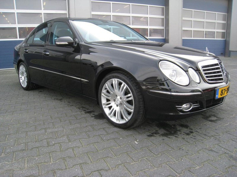 Mercedes-Benz E-Klasse 280 CDI, Sport - Sedan: obrázek 1 Mercedes-Benz E-Klasse 280 CDI, Sport - Sedan: obrázek 1