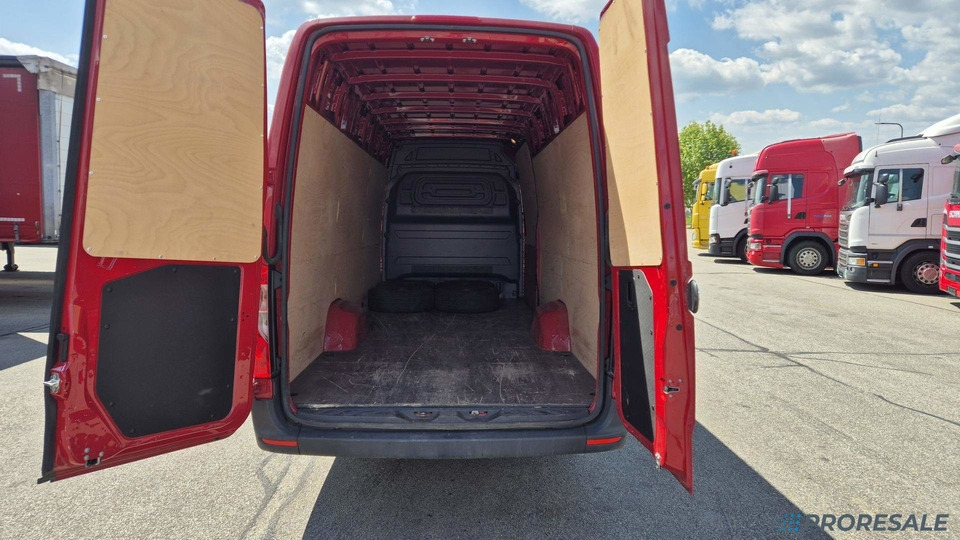 MERCEDES-BENZ SPRINTER 319 3,0 CDi 140 kW - Furgon: obrázek 5 MERCEDES-BENZ SPRINTER 319 3,0 CDi 140 kW - Furgon: obrázek 5