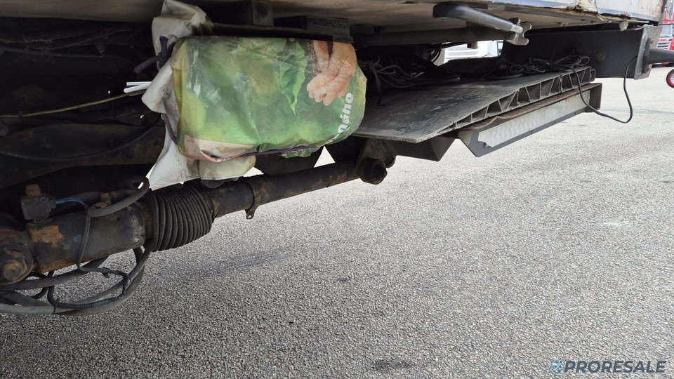 Skříňový nákladní auto SCANIA R124 LB 6X2 EURO 3 - skříňový + hydraulické čelo: obrázek 11