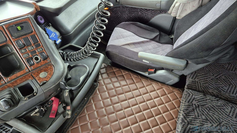 Skříňový nákladní auto SCANIA R124 LB 6X2 EURO 3 - skříňový + hydraulické čelo: obrázek 7