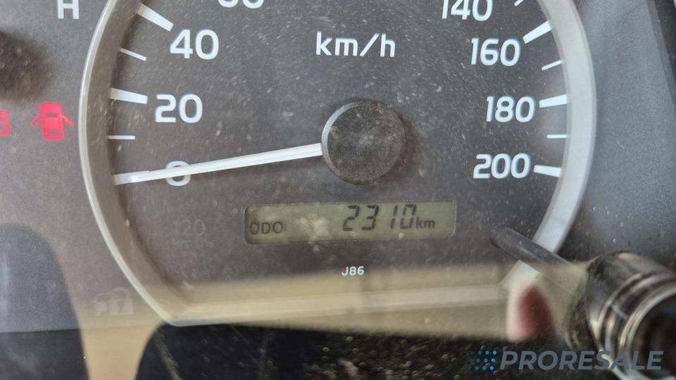 TOYOTA LAND CRUISER 79 montážní plošina - Autoplošina: obrázek 5 TOYOTA LAND CRUISER 79 montážní plošina - Autoplošina: obrázek 5