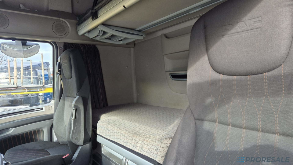 DAF XF 450 FT LOW DECK SSC EURO 6 - Tahač: obrázek 5 DAF XF 450 FT LOW DECK SSC EURO 6 - Tahač: obrázek 5