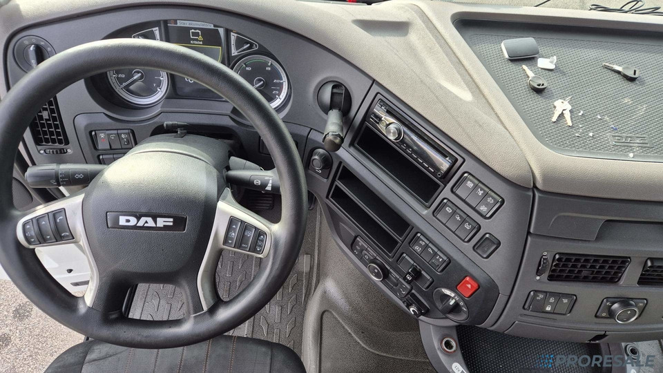 DAF XF 450 FT LOW DECK SSC EURO 6 - Tahač: obrázek 4 DAF XF 450 FT LOW DECK SSC EURO 6 - Tahač: obrázek 4