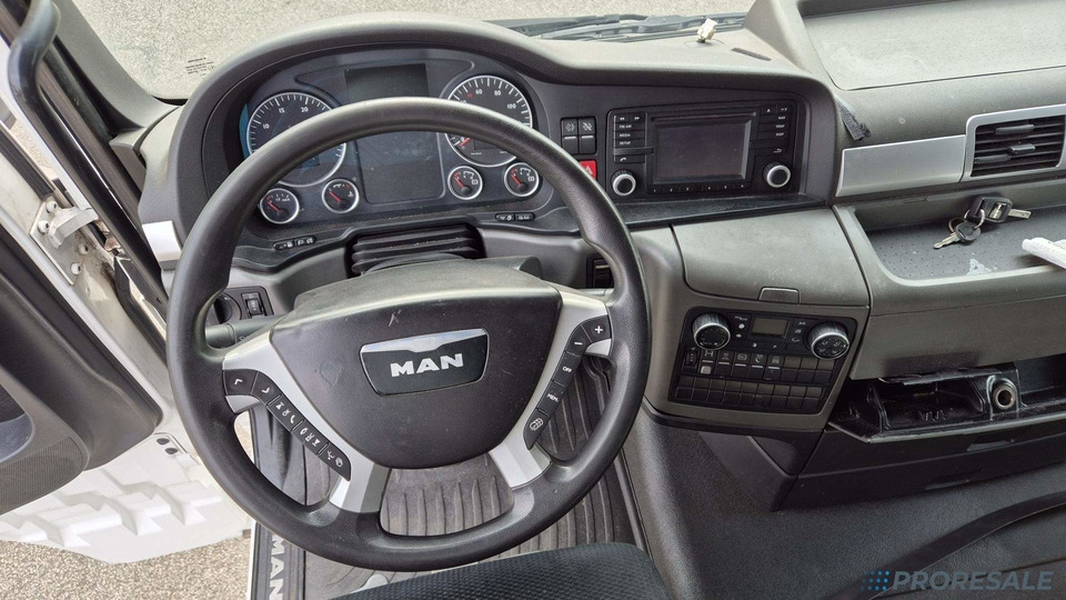 MAN TGX 18.480 4x2 BLS XLX EURO 6 - Tahač: obrázek 4 MAN TGX 18.480 4x2 BLS XLX EURO 6 - Tahač: obrázek 4