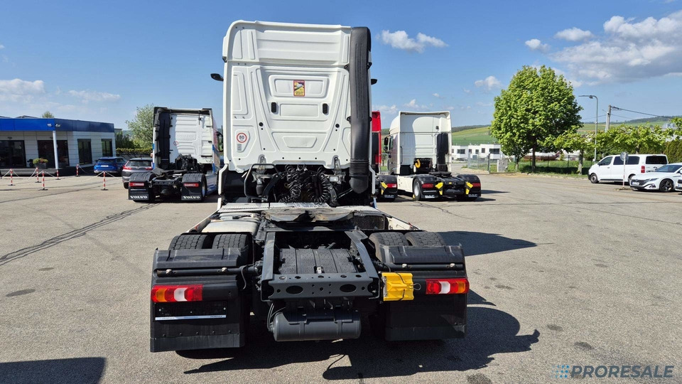 MERCEDES-BENZ ACTROS 1845 GIGA SPACE EURO 6 - Tahač: obrázek 3 MERCEDES-BENZ ACTROS 1845 GIGA SPACE EURO 6 - Tahač: obrázek 3