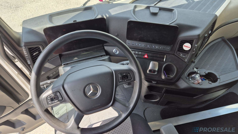 MERCEDES-BENZ ACTROS 1845 LS EURO 6 - Tahač: obrázek 4 MERCEDES-BENZ ACTROS 1845 LS EURO 6 - Tahač: obrázek 4