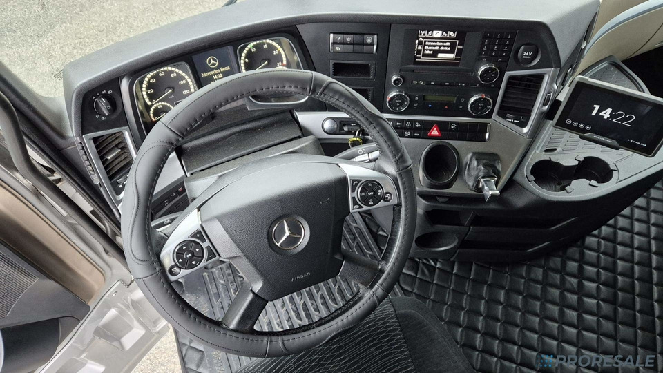 MERCEDES-BENZ ACTROS 1845 LS GIGA EURO 6 - Tahač: obrázek 4 MERCEDES-BENZ ACTROS 1845 LS GIGA EURO 6 - Tahač: obrázek 4