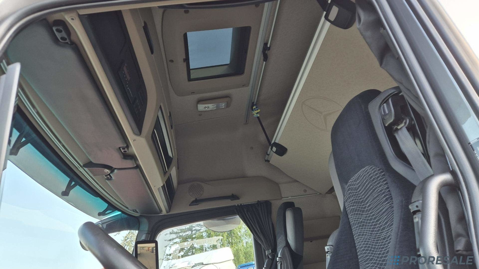 Tahač MERCEDES-BENZ ACTROS 1845 LS GIGA SPACE EURO 6: obrázek 7 Tahač MERCEDES-BENZ ACTROS 1845 LS GIGA SPACE EURO 6: obrázek 7