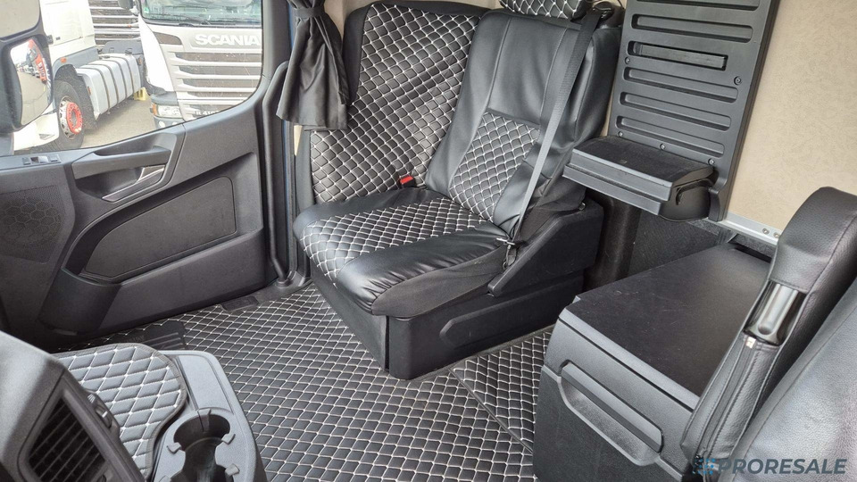 MERCEDES-BENZ ACTROS 1848 LSRL GIGA SPACE EURO 6 - Tahač: obrázek 5 MERCEDES-BENZ ACTROS 1848 LSRL GIGA SPACE EURO 6 - Tahač: obrázek 5