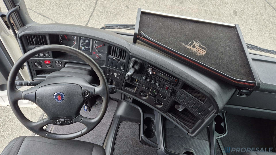 SCANIA R450 N320 TOP LINE EURO 6 - Tahač: obrázek 4 SCANIA R450 N320 TOP LINE EURO 6 - Tahač: obrázek 4