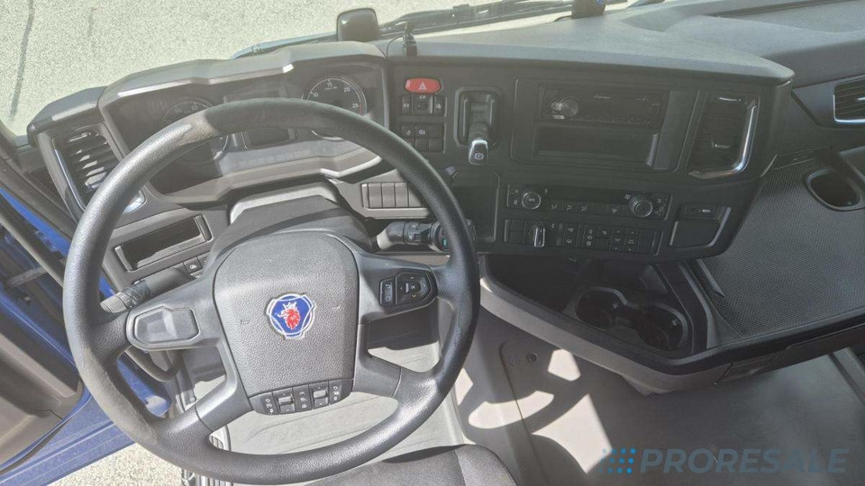 SCANIA R450 N323 LOW DECK EURO 6 - Tahač: obrázek 4 SCANIA R450 N323 LOW DECK EURO 6 - Tahač: obrázek 4
