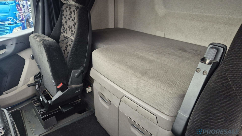 SCANIA S500 N323 NGS TOP LINE LOW DECK EURO 6 - Tahač: obrázek 5 SCANIA S500 N323 NGS TOP LINE LOW DECK EURO 6 - Tahač: obrázek 5