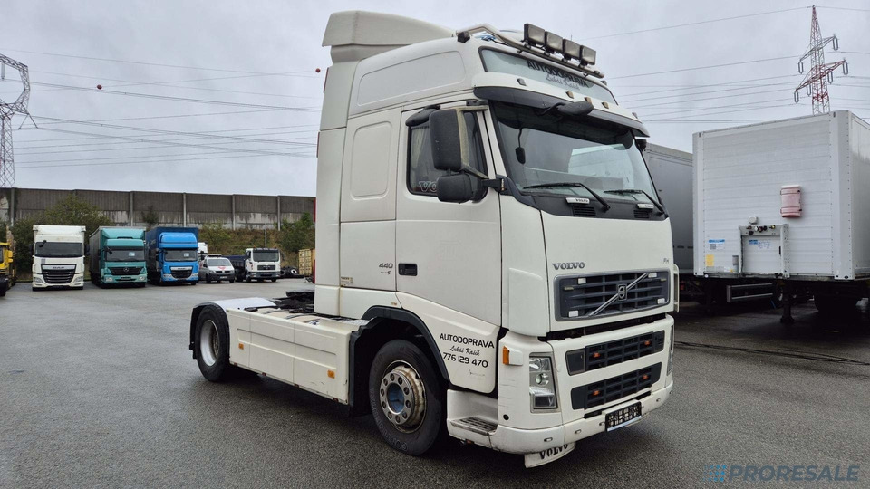 VOLVO FH 13.440 42T EURO 5 - Tahač: obrázek 1 VOLVO FH 13.440 42T EURO 5 - Tahač: obrázek 1