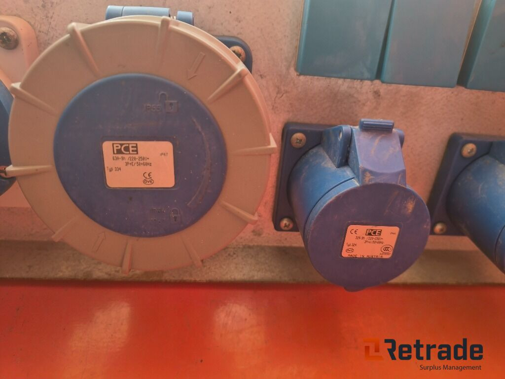 12stk Strømskap 230V 63A - Stavební zařízení: obrázek 4 12stk Strømskap 230V 63A - Stavební zařízení: obrázek 4