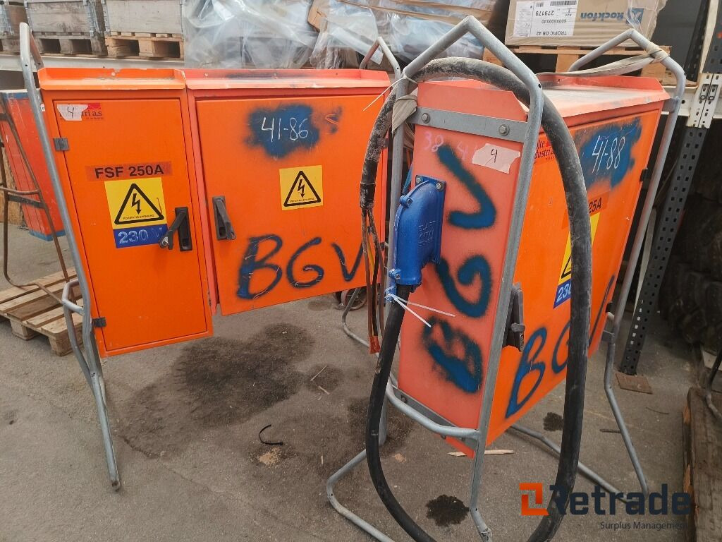 2stk, Strømskap 125A og 250A, 230V - Stavební zařízení: obrázek 1 2stk, Strømskap 125A og 250A, 230V - Stavební zařízení: obrázek 1