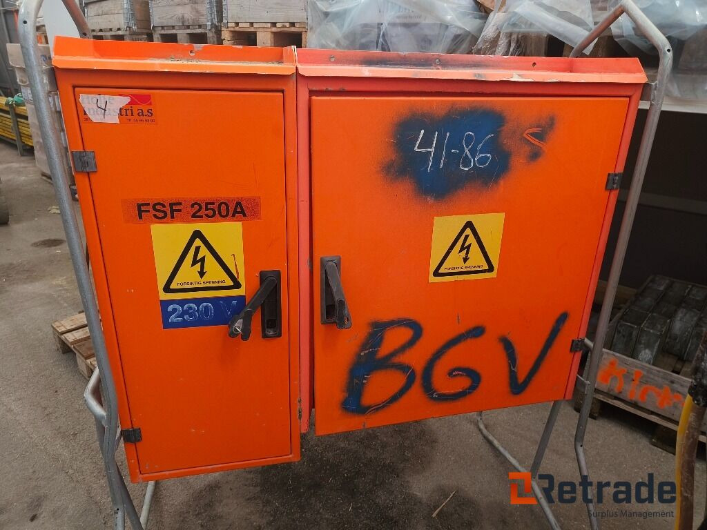 2stk, Strømskap 125A og 250A, 230V - Stavební zařízení: obrázek 4 2stk, Strømskap 125A og 250A, 230V - Stavební zařízení: obrázek 4