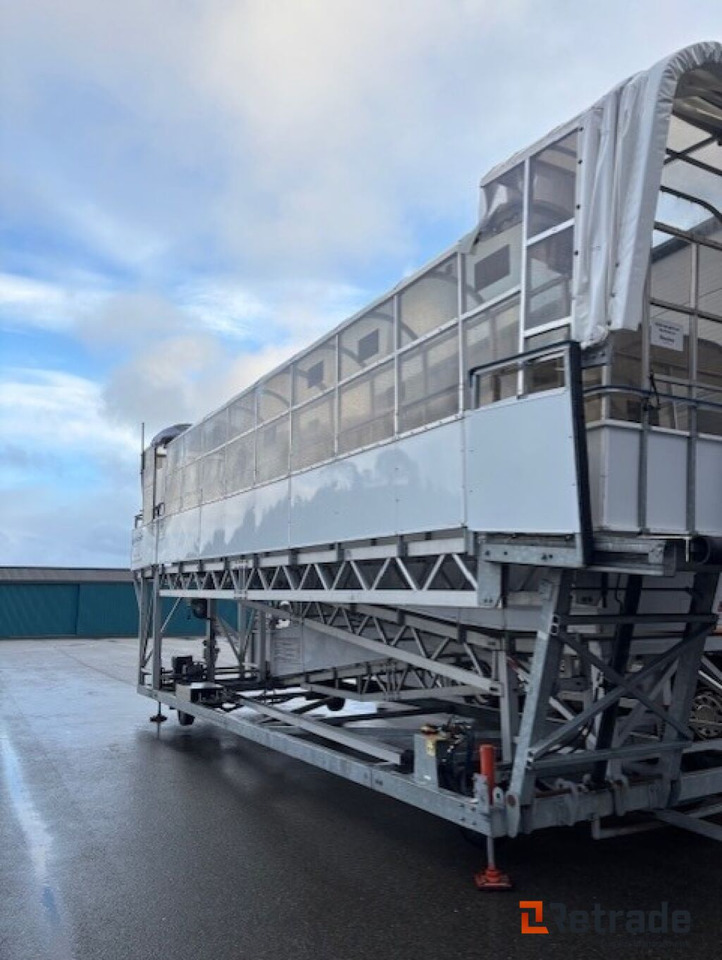 Aviramp Continental - 2014 Modell - Stavební zařízení: obrázek 2 Aviramp Continental - 2014 Modell - Stavební zařízení: obrázek 2