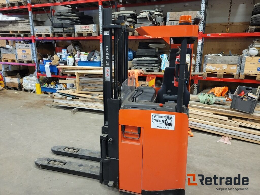 Gaffeltruck Sittstaplare BT SRE135L låga timmar - 2017 - Stohovací vozík: obrázek 3 Gaffeltruck Sittstaplare BT SRE135L låga timmar - 2017 - Stohovací vozík: obrázek 3