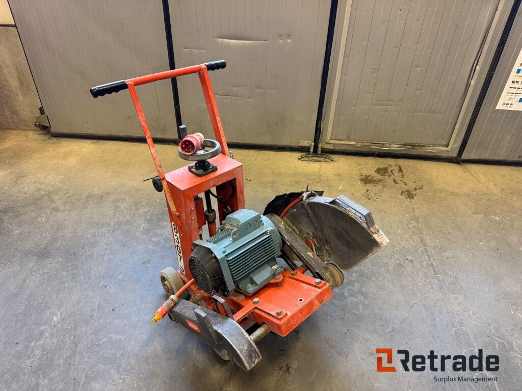 Golvsåg Husqvarna FS 600 E - Stavební zařízení: obrázek 4 Golvsåg Husqvarna FS 600 E - Stavební zařízení: obrázek 4