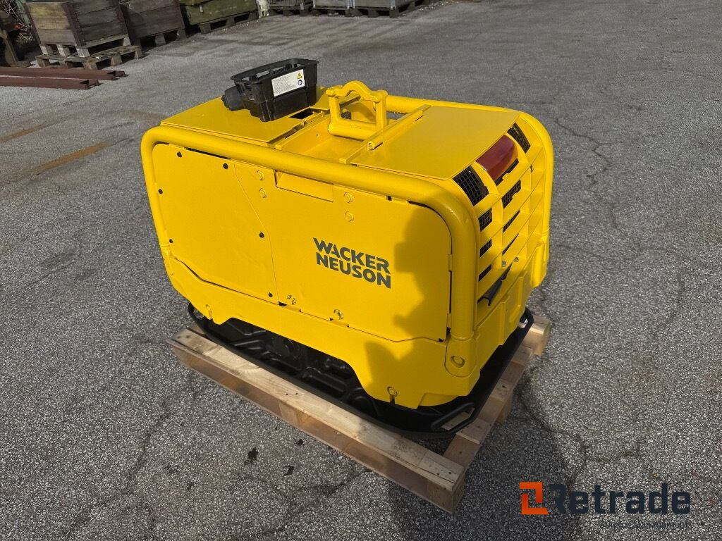 Pladevibrator Wacker Neuson Dpu80 R Remote - Stavební zařízení: obrázek 2 Pladevibrator Wacker Neuson Dpu80 R Remote - Stavební zařízení: obrázek 2
