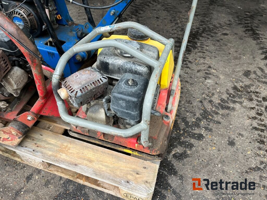 Pladevibrator Wacker/Neuson Plade vibrator - Stavební zařízení: obrázek 1 Pladevibrator Wacker/Neuson Plade vibrator - Stavební zařízení: obrázek 1