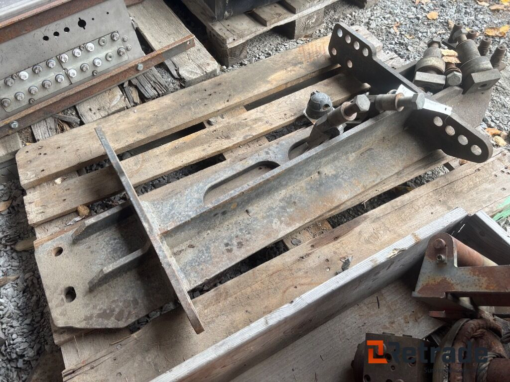 Ploggrind till Volvo FH/FM - Příslušenství pro Stavební technika: obrázek 1 Ploggrind till Volvo FH/FM - Příslušenství pro Stavební technika: obrázek 1