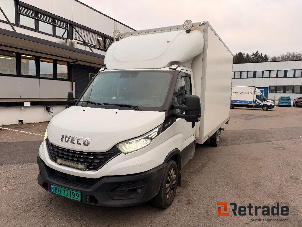 Skapbil IVECO 35S16 (parkert i Oslo) - Dodávka skřín: obrázek 1 Skapbil IVECO 35S16 (parkert i Oslo) - Dodávka skřín: obrázek 1