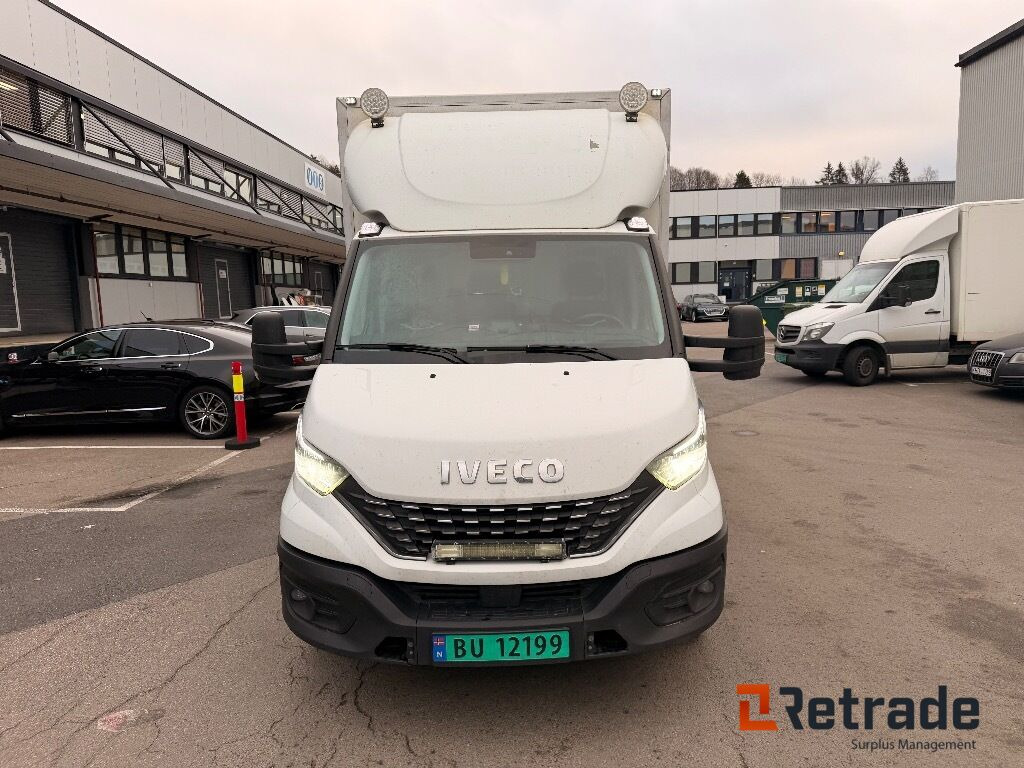 Skapbil IVECO 35S16 (parkert i Oslo) - Dodávka skřín: obrázek 2 Skapbil IVECO 35S16 (parkert i Oslo) - Dodávka skřín: obrázek 2