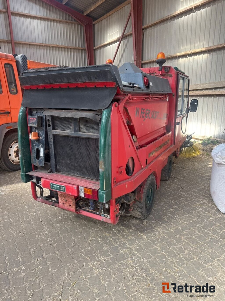 Sweeping equipment Schmidt Sk153 - Zametací vůz: obrázek 3 Sweeping equipment Schmidt Sk153 - Zametací vůz: obrázek 3