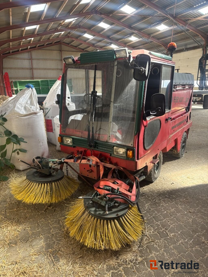 Sweeping equipment Schmidt Sk153 - Zametací vůz: obrázek 1 Sweeping equipment Schmidt Sk153 - Zametací vůz: obrázek 1