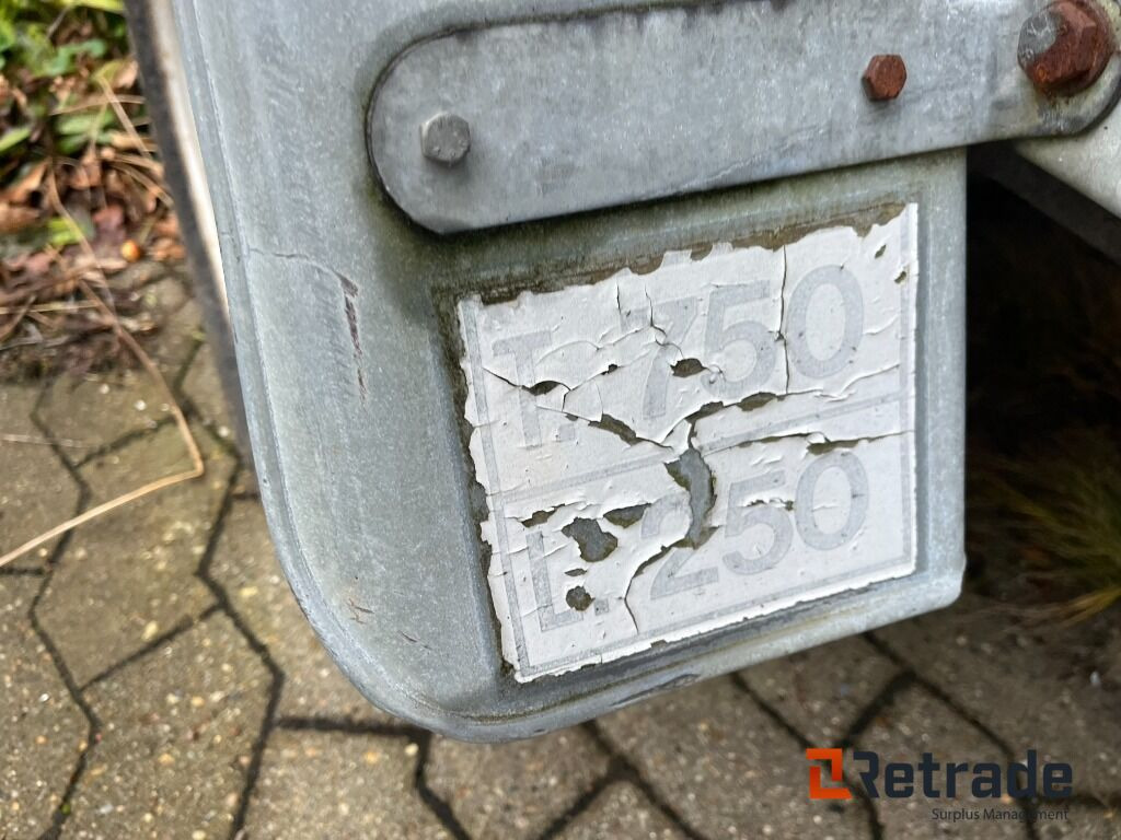 Skříňový přívěs Trailer Variant Lukket Materiale trailer METAL: obrázek 14 Skříňový přívěs Trailer Variant Lukket Materiale trailer METAL: obrázek 14