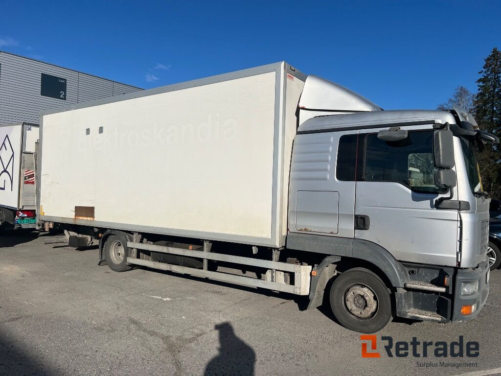 Truck Man TGL12.210 4X2BL - Skříňový nákladní auto: obrázek 4 Truck Man TGL12.210 4X2BL - Skříňový nákladní auto: obrázek 4