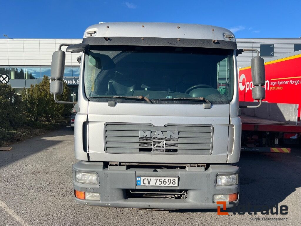 Truck Man TGL12.210 4X2BL - Skříňový nákladní auto: obrázek 2 Truck Man TGL12.210 4X2BL - Skříňový nákladní auto: obrázek 2