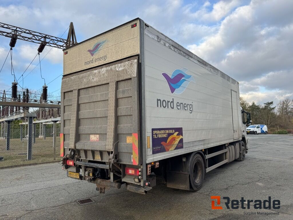 VOLVO FM 330 4X2 - Skříňový nákladní auto: obrázek 3 VOLVO FM 330 4X2 - Skříňový nákladní auto: obrázek 3